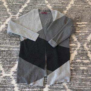 Elegant Women's Gray and Black Cardigan